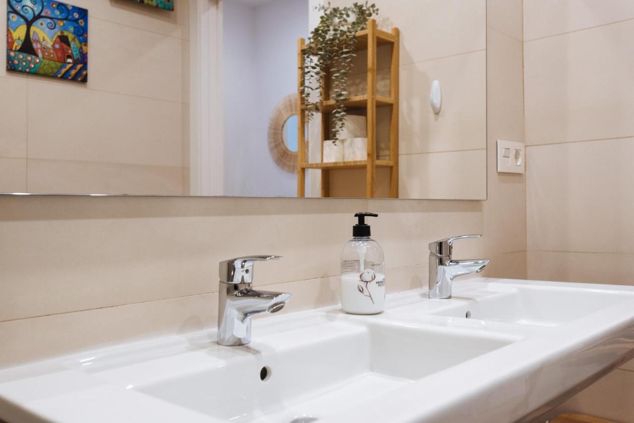Apartamento Estelar Con Piscina Y Garaje Nervion Lejlighed Sevilla Eksteriør billede