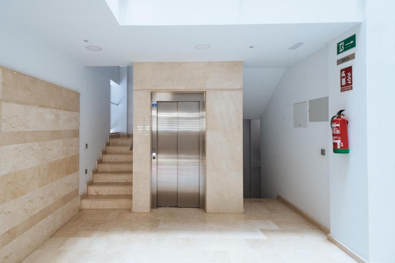 Apartamento Estelar Con Piscina Y Garaje Nervion Lejlighed Sevilla Eksteriør billede