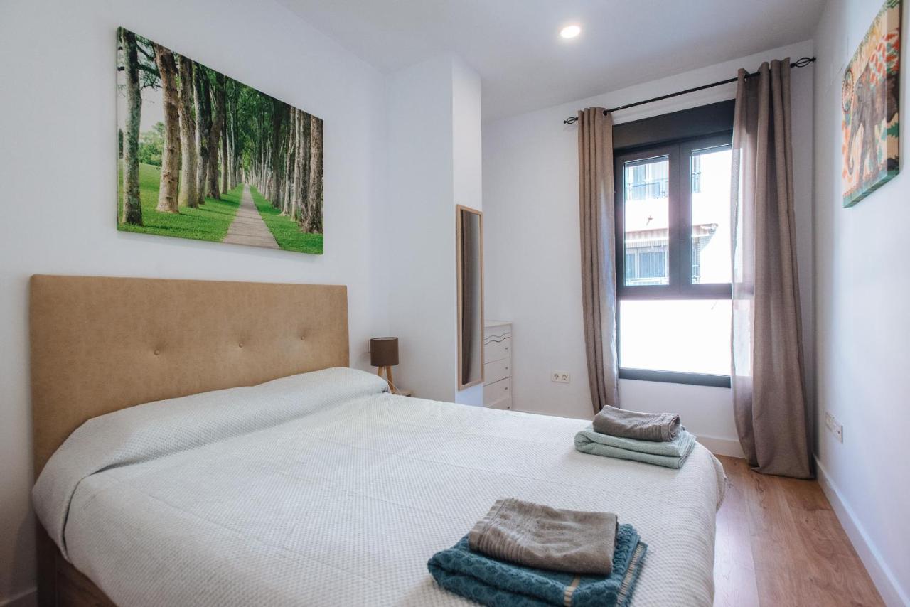 Apartamento Estelar Con Piscina Y Garaje Nervion Lejlighed Sevilla Eksteriør billede